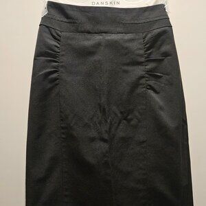 Veronika Maine Woman's pencil skirt size S